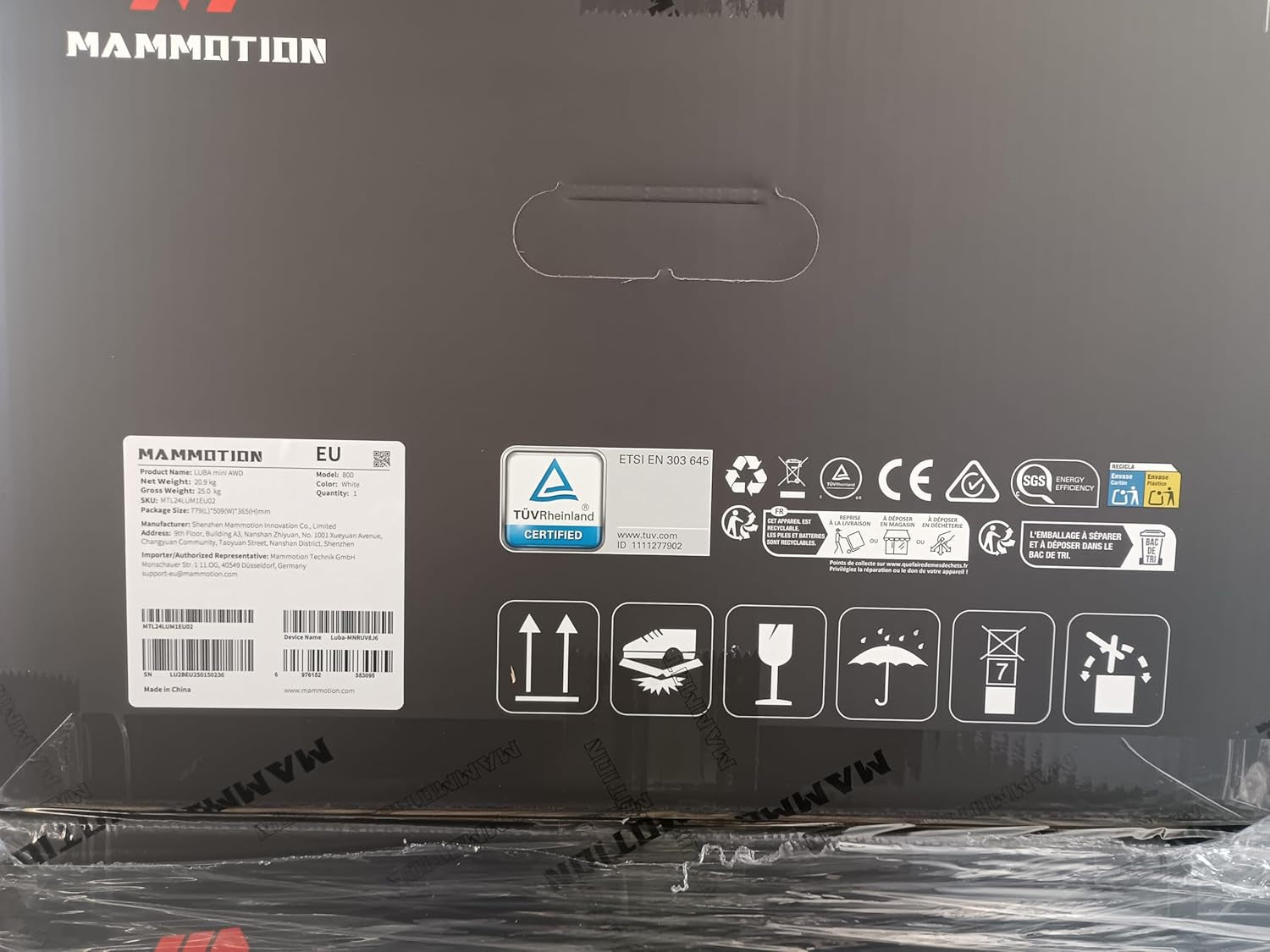 LUBA Mini AWD 800 Robot Lawn Mower without Boundary, Recommended 800 M², Max. 1000 M², Auto Mapping Ultrasense AI Vision, 80% Gradient, 20-65 Mm Cutting Height