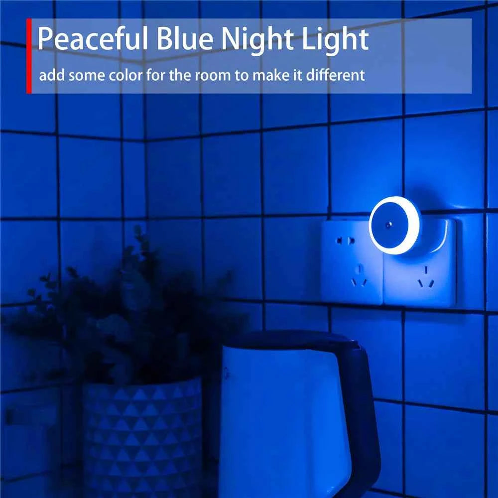 LED Night Light Plug in Dusk To Dawn Smart Sensor Auto Dim Into Wall Night Lamp for Bathroom Hallway Kitchen Stairway Bedroom